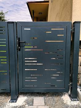 Laserem vypalované ploty